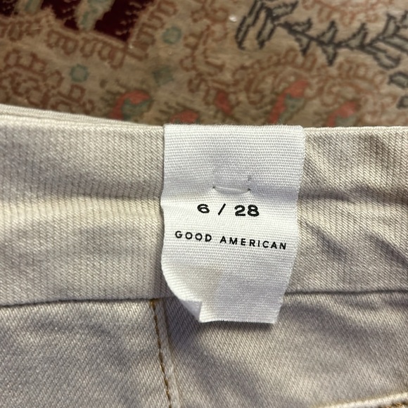 Good American Good Classic Slim Straight Jeans Size 6/28 - Picture 6 of 14